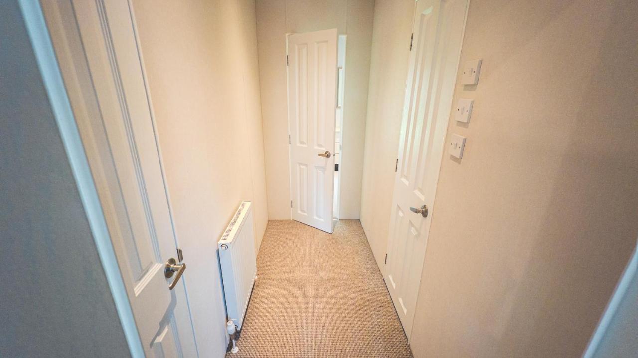 Angie'S Haven, Superb 2 Bedroom Lodge With Hot Tub - Sleeps 6 - Felmoor Park Morpeth Extérieur photo